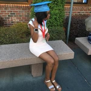 Meet your Posher, Yana